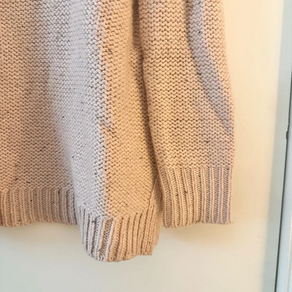 Ann Taylor Chunky Knit Scalloped Pink Sweater